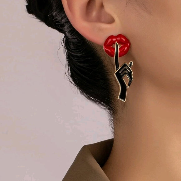 Lip & Gesture Design Earrings