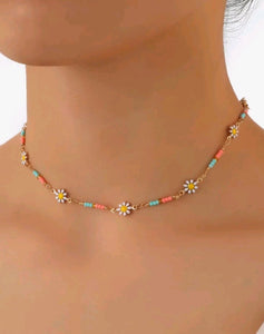 Flower Coral beads gold necklace