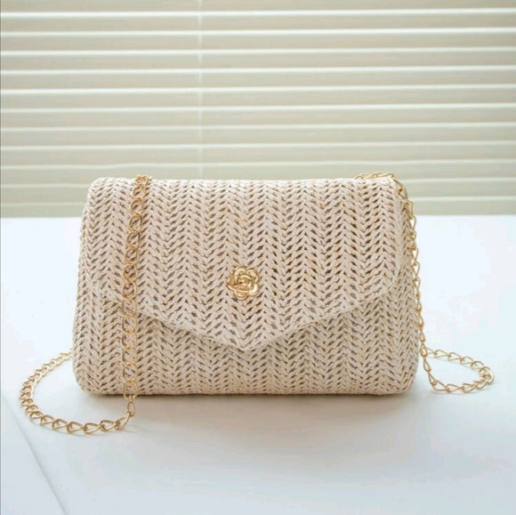 Mini straw bag with a strap off white