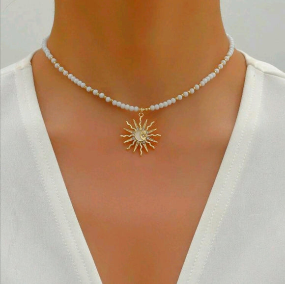 White beads sun pendant necklace