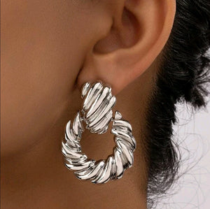 Circle Drop silver earrings