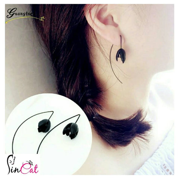 wind black flower drop earrings