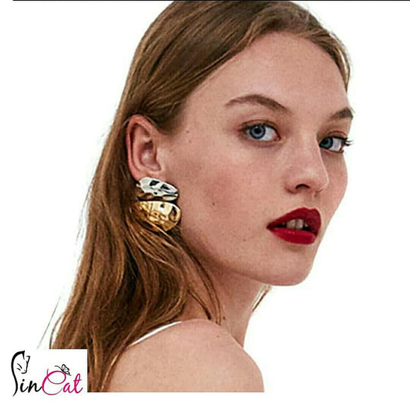 2 colors metal stud earring