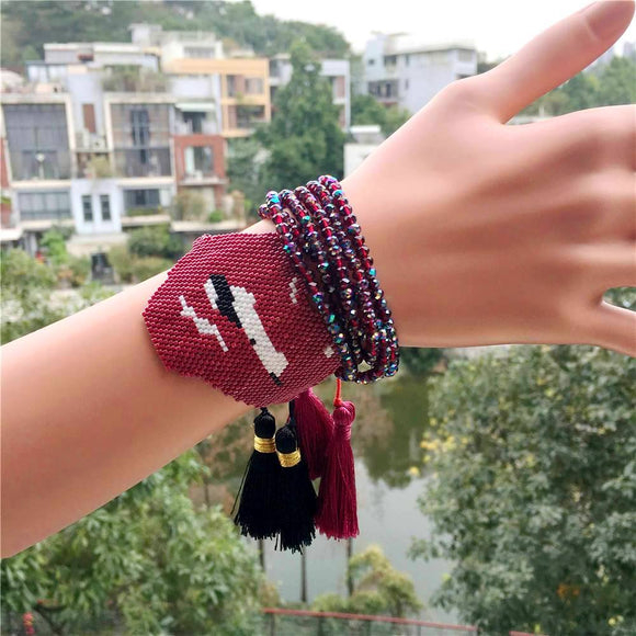 Bite lips red handmade beads set of 2 bracelets