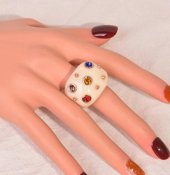 Big Large  Women's Rings Luxury Minimalist Beige Resin Punk